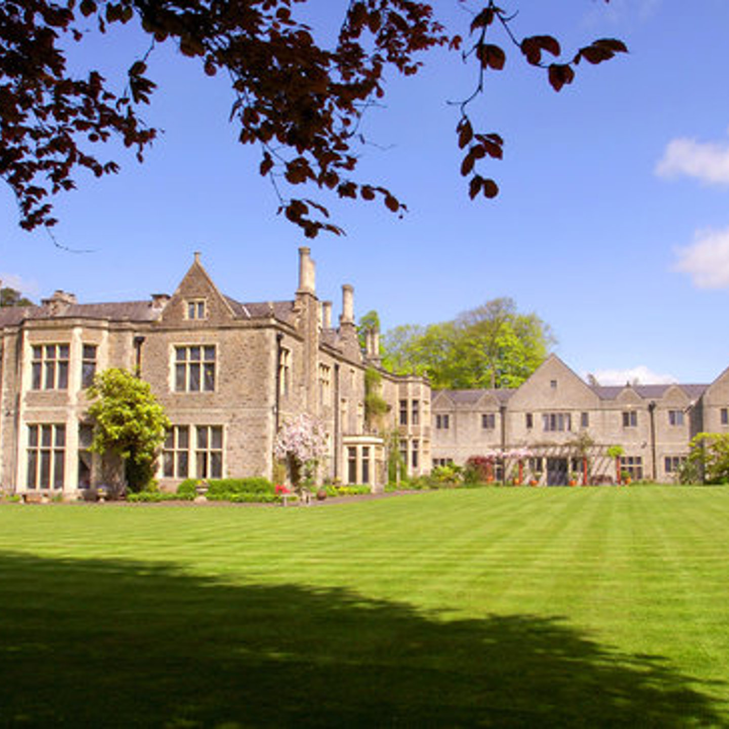 Miskin Manor Hotel